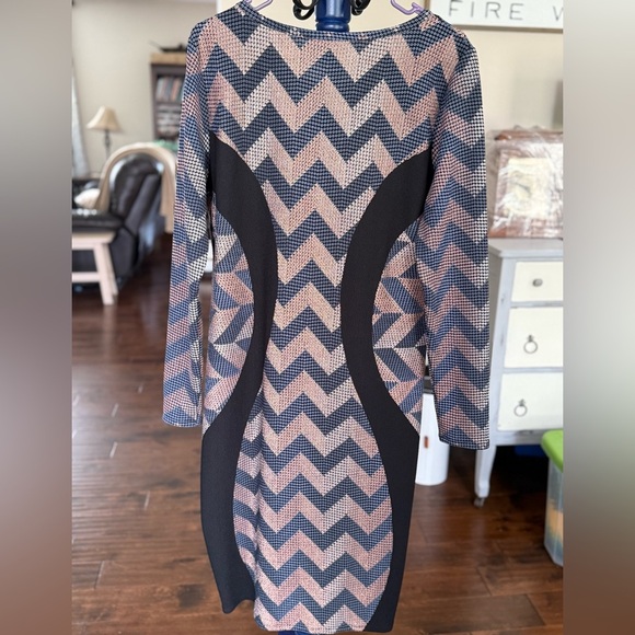 LulaRoe Chevron Long Sleeve Debbie dress, Sz XL - Picture 6 of 8